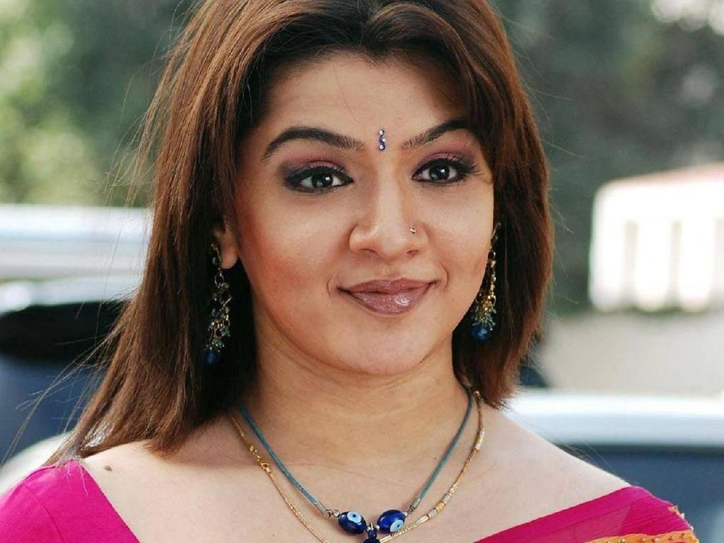 Seperti Sridevi Kapoor, Para Tokoh Wanita Ini Juga Korban Serangan Jantung Seperti Sridevi Kapoor, Para Tokoh Wanita Ini Juga Korban Serangan Jantung