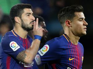 Video Mesranya Suarez-Coutinho Bikin Gol