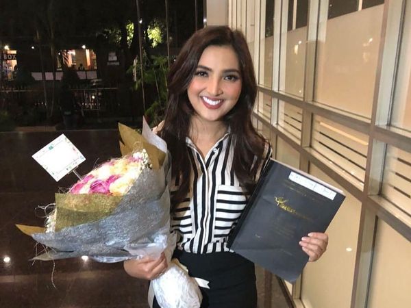 Ashanty Hingga Dian Sastrowardoyo, Artis yang Lulus S2 dengan Nilai Cemerlang