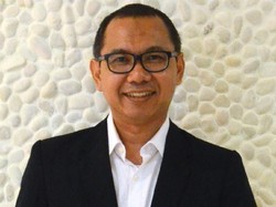 Pangkas Aturan Buat Siapa?