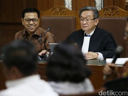 Kata Pengacara soal Novanto yang Menangis di Sidang