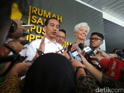 Jokowi Pamer Jumlah Peserta KIS kepada Bos IMF
