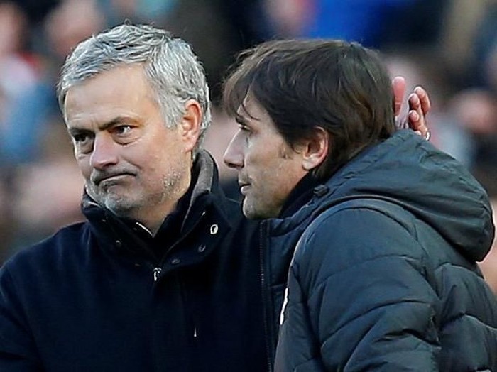 Soccer Football - Premier League - Manchester United vs Chelsea - Old Trafford, Manchester, Britain - February 25, 2018   Manchester United manager Jose Mourinho with Chelsea manager Antonio Conte after the match    REUTERS/Andrew Yates    EDITORIAL USE ONLY. No use with unauthorized audio, video, data, fixture lists, club/league logos or 