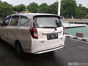 Komisioner KPU-Ketua Panwaslu Garut Disuap Rp 110 Juta dan Mobil Komisioner KPU-Ketua Panwaslu Garut Disuap Rp 110 Juta dan Mobil