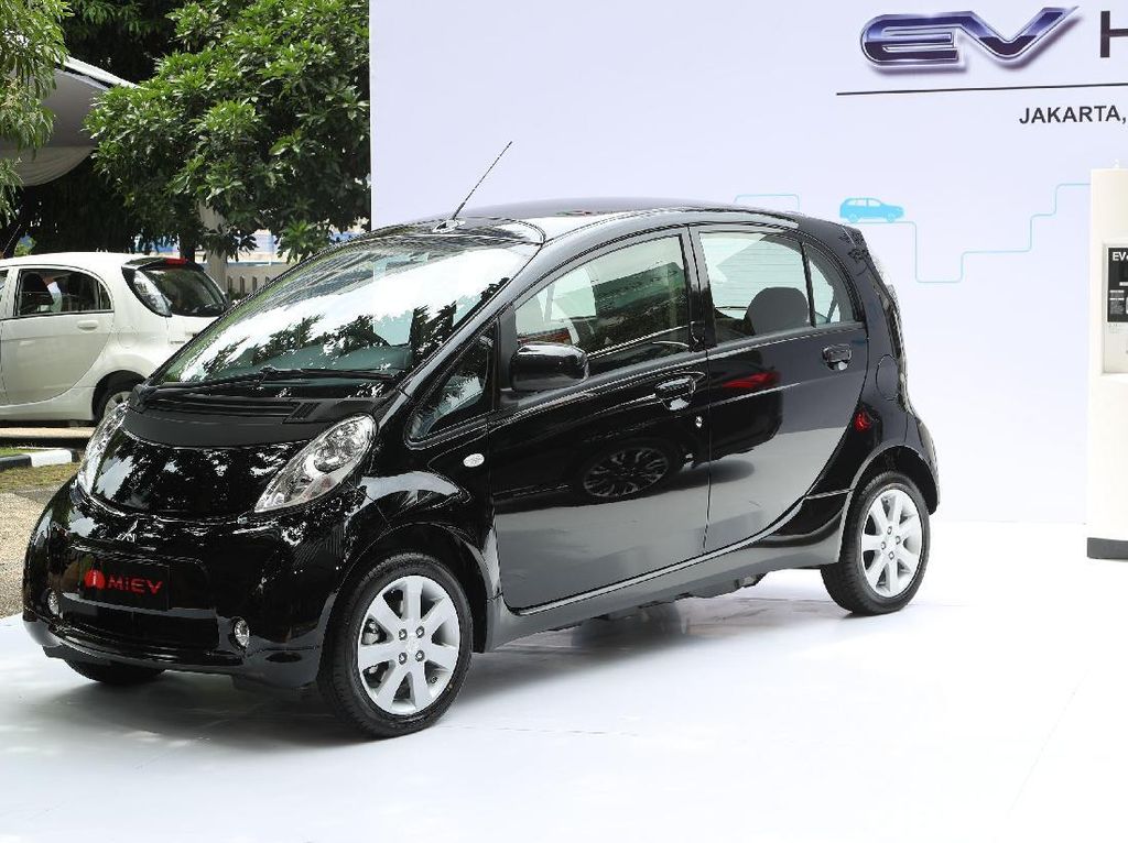Kalau Dijual Sekarang, Harga Mobil Listrik Bisa 2 Kali Lipat Kalau Dijual Sekarang, Harga Mobil Listrik Bisa 2 Kali Lipat