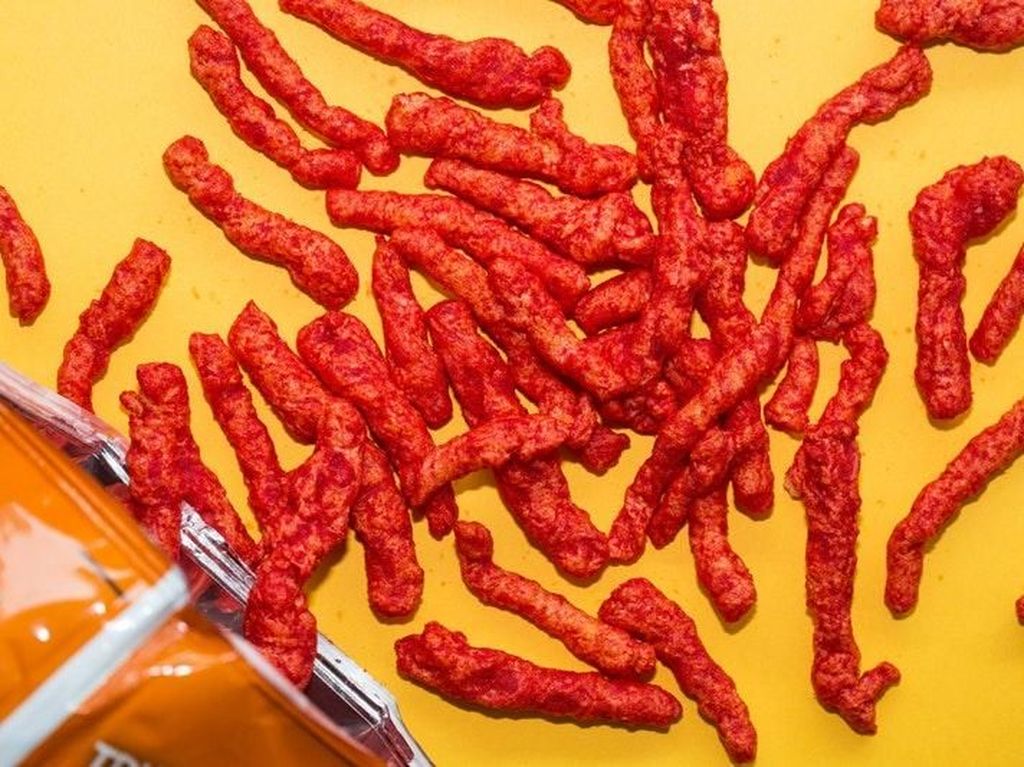 Tentang Micin yang Ada di Cheetos dan Makanan Ringan Lainnya
