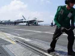 Abaikan China, Kapal Induk AS Carl Vinson Masuki Laut China Selatan