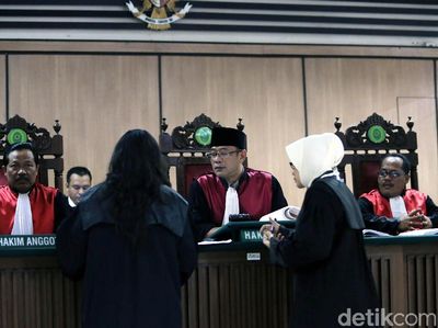 Foto: Ahok Ajukan PK, Sidang Digelar 10 Menit