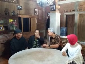 Ganjar Sambangi Tokoh Sedulur Sikep di Kudus