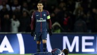 Seusai pertandingan, kapten PSG Thiago Silva mengungkapkan bahwa pergelangan kaki Neymar bengkak. Kondisi ini memaksa Neymar melewatkan laga perempatfinal Piala Liga Prancis, kembali melawan Marseille di tengah pekan. (Foto: Stephane Mahe/Reuters)
