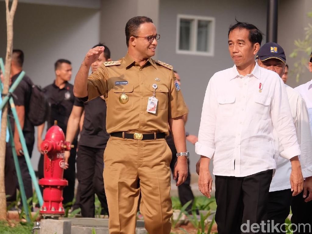 Anies Diminta Dengarkan Saran Jokowi soal Penanganan Banjir Anies Diminta Dengarkan Saran Jokowi soal Penanganan Banjir