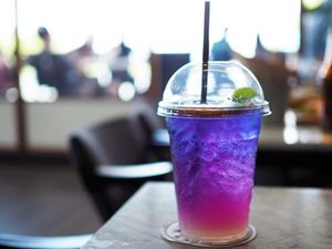 Diseduh dari Bunga Telang, Minuman Teh Ini Warnanya Biru Ungu! Diseduh dari Bunga Telang, Minuman Teh Ini Warnanya Biru Ungu!