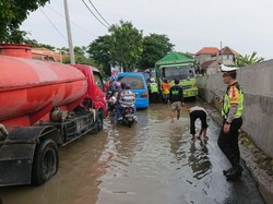 Jembatan Sembayat Tergenang, Arus dari Tuban Ke Gresik Dialihkan