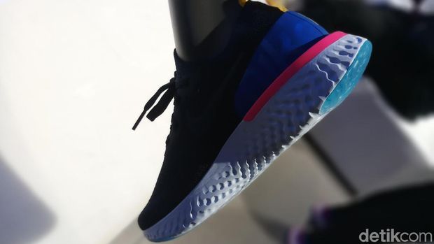 Nike Epic React yang Memantul dan Tangguh