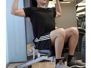 Begini Olahraganya Si Muka Imut Tapi Berotot Mario Maurer