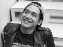 Adipati Dolken Pernah Gelisah Dalami Akting