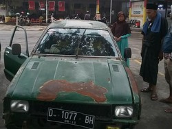 Cerita Buang dan Surtiah Tidur di Mobil 6 Hari