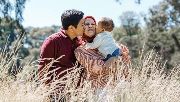 Dukungan Berarti Suami untuk Nina Zatulini Setelah Melahirkan