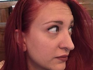 Tren #SideProfileSelfie, Ketika Wanita Ramai-ramai Selfie Pamer Hidung Besar