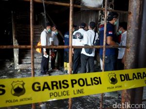 Polisi Belum Simpulkan Penyebab Kebakaran Pasar Banjarsari Polisi Belum Simpulkan Penyebab Kebakaran Pasar Banjarsari