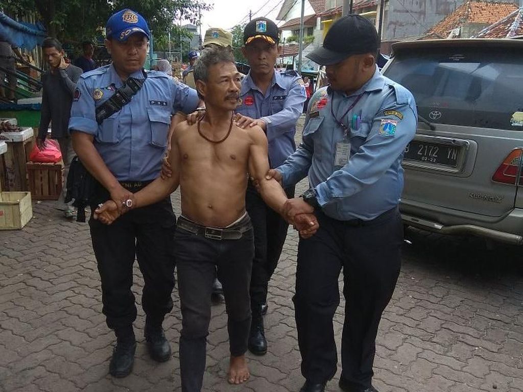 Bawa Sajam dan Sering Malak di Pasar Rawamangun, Nano Ditangkap Bawa Sajam dan Sering Malak di Pasar Rawamangun, Nano Ditangkap