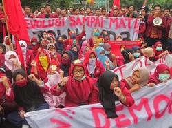 Unjuk Rasa Tolak Revisi UU MD3 di Surabaya Diwarnai Kericuhan