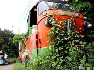 Bajaj Oranye Riwayatmu Kini