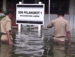Sekolah Kebanjiran, Siswa SD di Lamongan Ini Belajar di Musala
