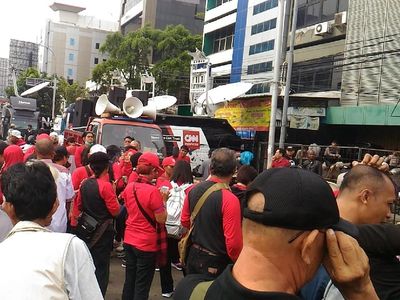 Foto: Massa Pro-Kontra PK Ahok Mulai Datangi PN Jakut