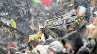 Juventus kini masih tertahan di posisi kedua dengan 65 poin, selisih satu poin dengan Napoli di puncak klasemen. (Massimo Pinca/Reuters)