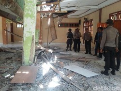 Gempa 7,6 SR Guncang Papua, Jalan Distrik Waropko Terbelah Panjang