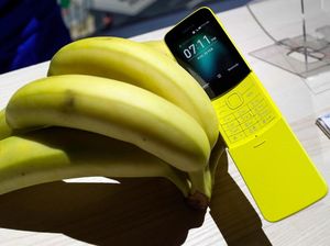 Nokia Pisang 8110  Segera Dijual, Harganya? Nokia Pisang 8110  Segera Dijual, Harganya?