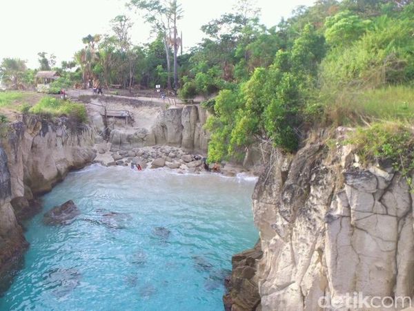 Foto: Pantai Sulawesi yang Mirip Spot Syuting Drama Korea