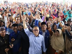 Pesan Ketua MPR ke Warga Desa: Jaga Keluarga dari Narkoba dan LGBT