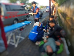 Dijambret, Dua Warga Lamongan Jatuh dari Motor dan Terluka
