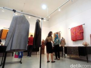 Mau Beli Gitar Hingga Sepeda Menteri? Ikut Lelangnya di Sini