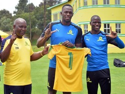 Usain Bolt Banting Setir Jadi Pesepakbola