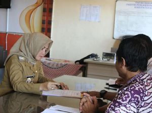 Panwaslu Kudus Panggil Camat dan Kades yang Foto Bersama Cawabup Panwaslu Kudus Panggil Camat dan Kades yang Foto Bersama Cawabup