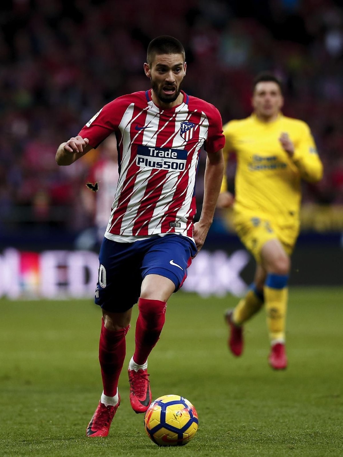Yannick Carrascp pindah ke Liga Super China (Gonzalo Arroyo Moreno/Getty Images)