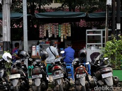 Wali Kota: PKL di Trotoar Melawai Langgar Aturan, akan Direlokasi
