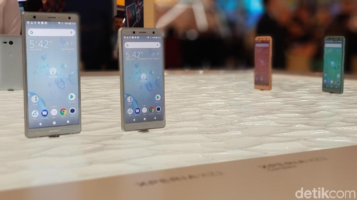 Sony Xperia XZ2 dan Xperia XZ2 Compact akhirnya kebagian Android 9 Pie. Foto: detikINET/Achmad Rouzni Noor II Sony Xperia XZ2 dan Xperia XZ2 Compact akhirnya kebagian Android 9 Pie. Foto: detikINET/Achmad Rouzni Noor II