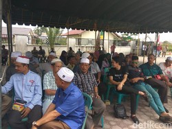 Saat Turis Malaysia Diajak Lihat Eksekusi Cambuk di Aceh