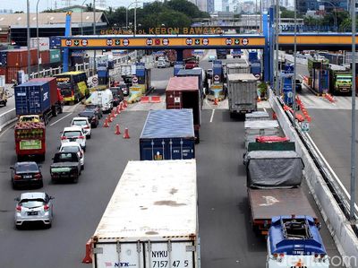 Sudah Non Tunai, Masuk Gerbang Tol Kebon Bawang Masih Macet