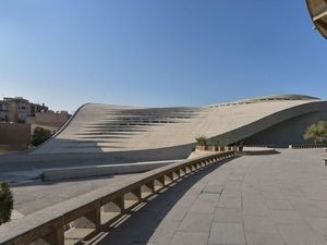 Foto: Anti Mainstream, Masjid Tanpa Menara dan Kubah di Iran