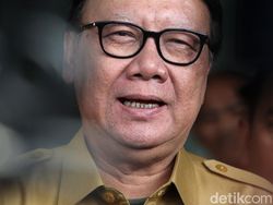 Soal Maju Nyaleg, Mendagri Tunggu Perkembangan