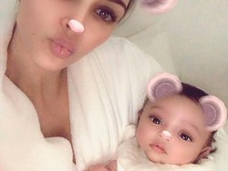 Cute Alert! Terungkap Wajah Putri Ketiga Kim Kardashian