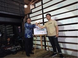 Dukung UMKM Lokal, JNE & PTS Luncurkan Layanan Friendly Logistics