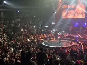 Slank Sebarkan Cinta di Konser Slank In Love