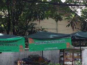 PKL di Trotoar Melawai Jakarta, akan Dipindah atau Dibiarkan?