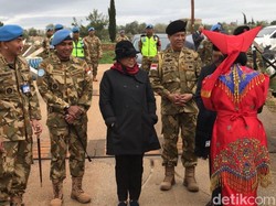 Tiba di Lebanon, Menlu Disambut Tari Prajurit Peacekeeper TNI
